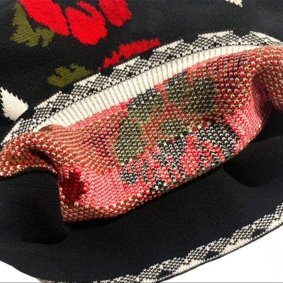 Vintage Blue Morgan Rose Graphic Print Sweater! - Picture 4 of 6